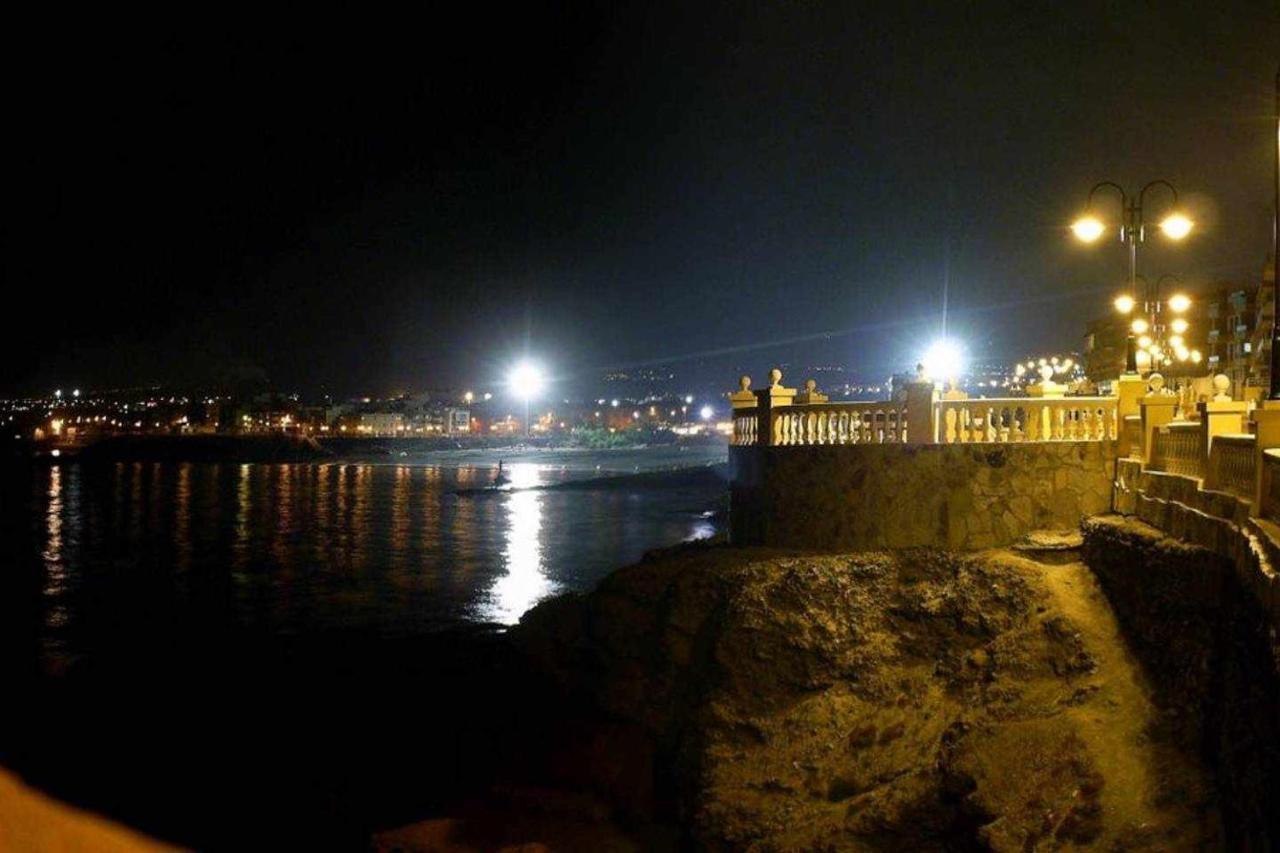 Piso En Primera Linea Con Vistas Directas Al Mar 멜레나라 외부 사진